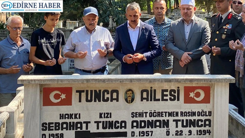 15 Temmuz Milli Birlik ve Beraberlik Günü Programları Şehit Kabirlerinin Ziyaretiyle Başladı