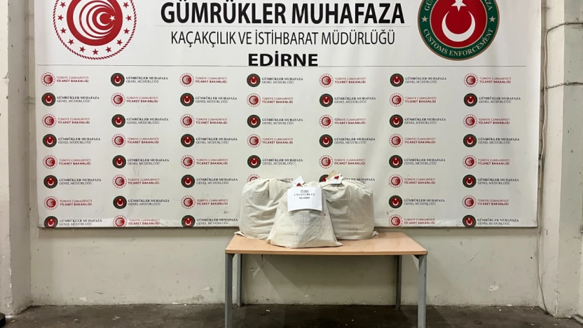 22 kilo 662 gram esrar ele geçirildi