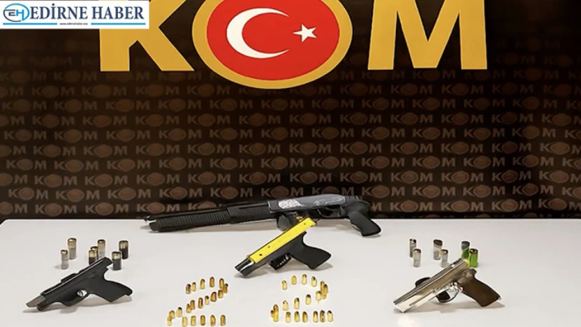 3 ruhsatsız tabanca ve pompalı tüfek ele geçirildi