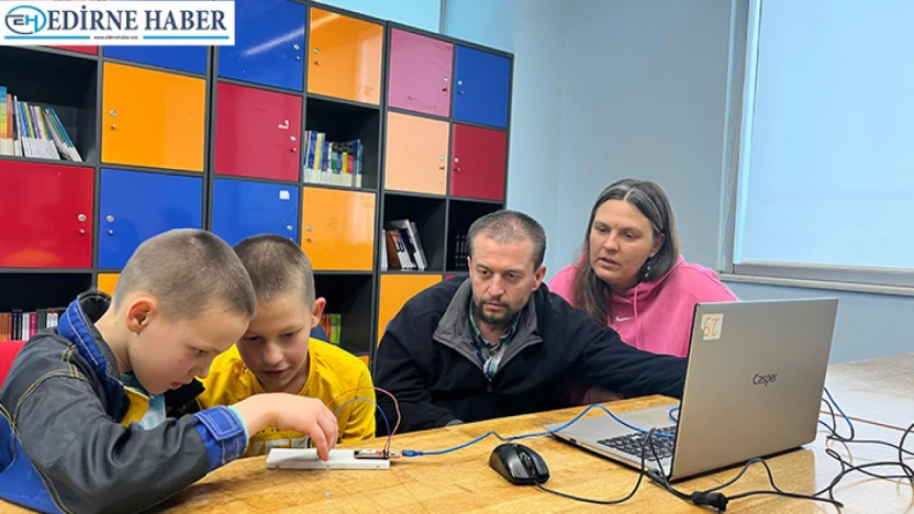 Veliler çocuklarıyla kodladı üretti Deneyap Edirne'den özel etkinlik