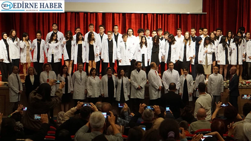 Diş Hekimliği Fakültesi'nde Beyaz Önlük Töreni