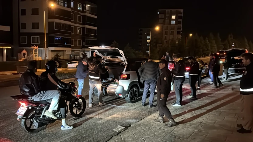 Edirne'de polis ekipleri asayiş ve trafik denetimi yaptı