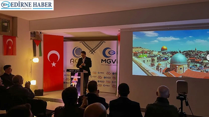 Filistin için okunan mısralar gönüllere dokundu