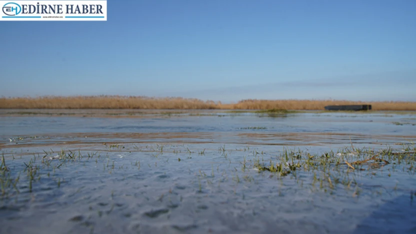 Göl Baba buz tuttu, doğa sessizliğe büründü