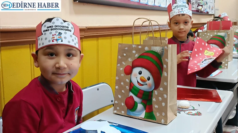 Öğrenciler karne heyecanı yaşadı