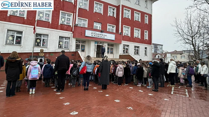 Okullarda 6 Şubat deprem şehitleri anıldı