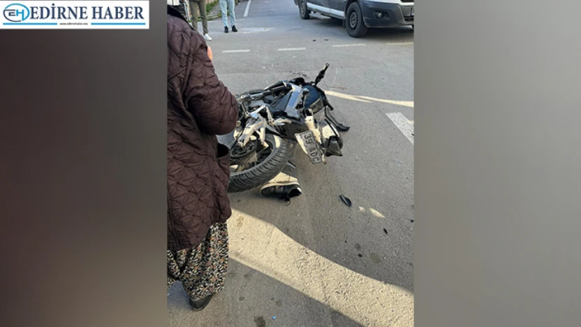 Otomobille motosiklet çarpıştı, 1 yaralı