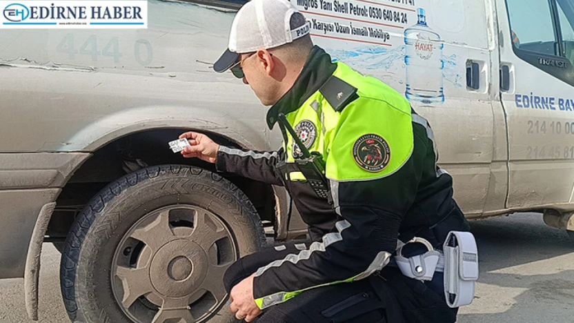 Polis ekiplerinden kış lastiği denetimi