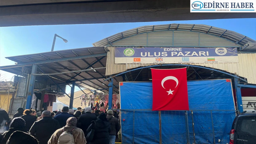 Soğuk havaya rağmen Cuma Pazarı dolup taştı