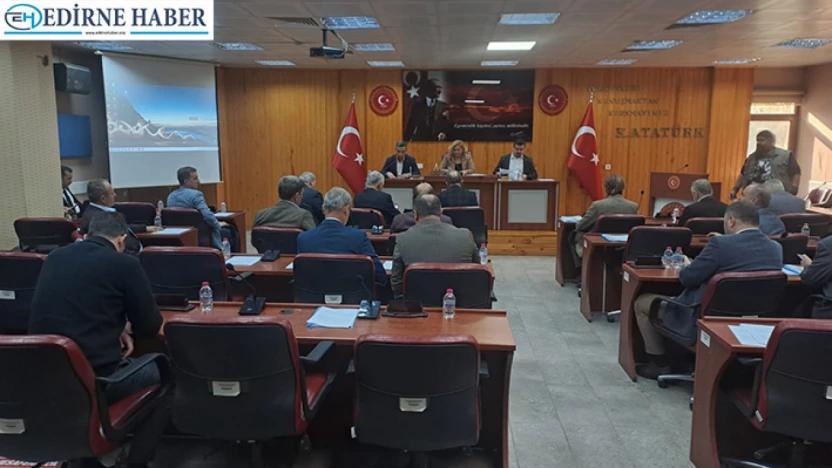 Turpçular köyü imar planı meclis üyelerine sunuldu