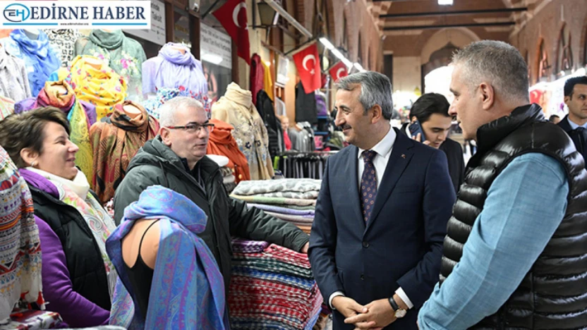 Vali Sezer, tarihi çarşı esnafıyla bir araya geldi