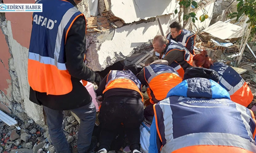 AFAD ekipleri yeni yılda eğitimlerle afet bilincini aşılamayı hedefliyor