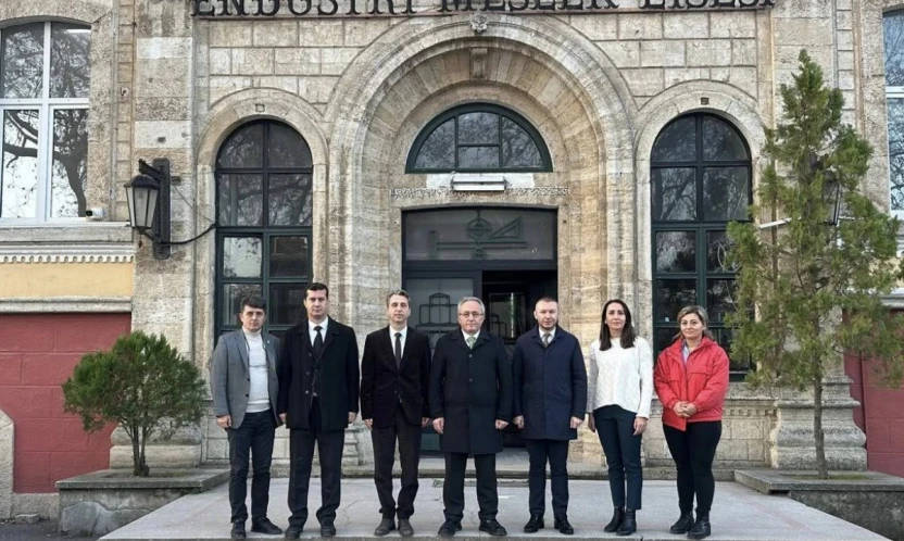 Alireisoğlu, Edirne Mesleki ve Teknik Anadolu Lisesini ziyaret etti