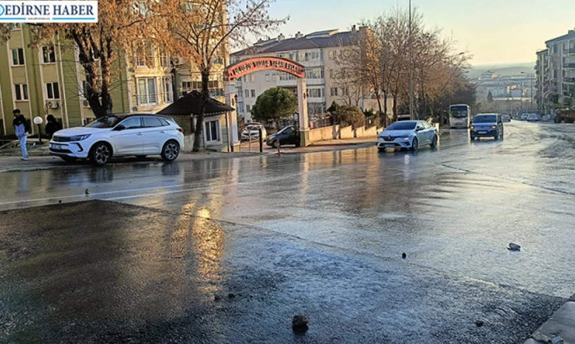 Buçuktepe Mevkii'nde 5 gün içerisinde ikinci kez su patlağı yaşandı