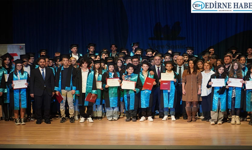 Deneyap Edirne'de 200 genç teknoloji yolculuğuna uğurlandı
