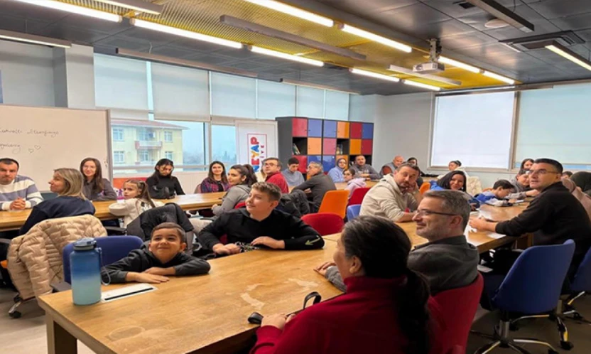 Deneyap Edirne öğrencileri ve velileri kahvaltıda bir araya geldi