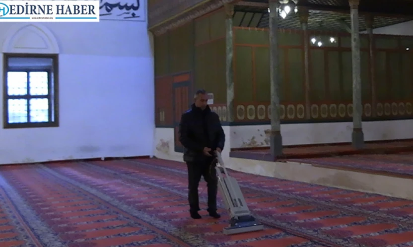 Edirne'deki camiler, Ramazan öncesi gül suyuyla yıkandı