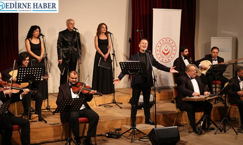 'El Kaldırma Gönül Al' konseri düzenlendi