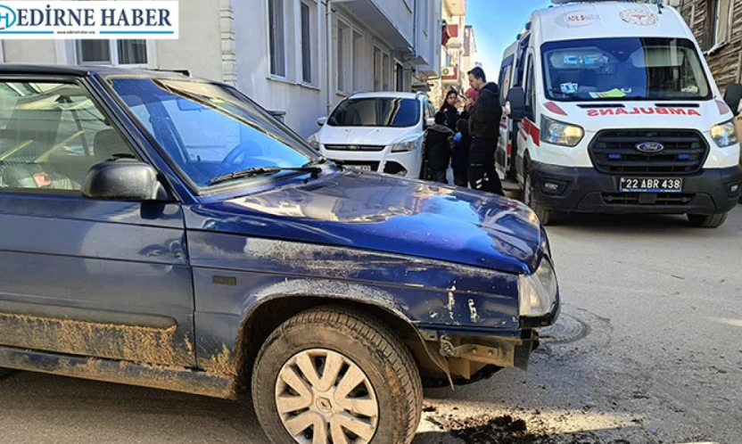 Elektrikli bisikletle otomobil çarpıştı, 3 kişi yaralandı