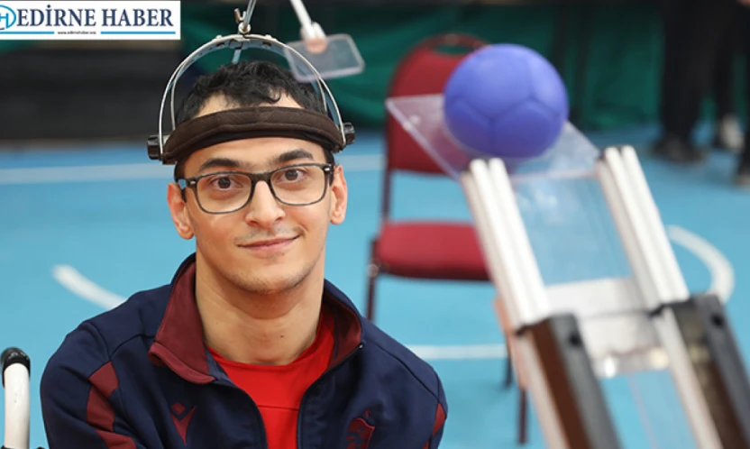 Engelleri aşan sporcu Kadir Berke bocciayı tanıtarak farkındalık oluşturuyor