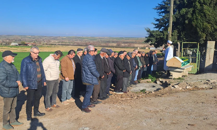 Gazeteci Baydar'ın babası son yolculuğuna uğurlandı