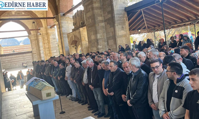 Genç öğrenci, gözyaşlarıyla son yolculuğuna uğurlandı