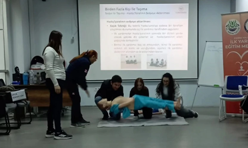 Genç öğretmen adaylarından ilkyardım seferberliği