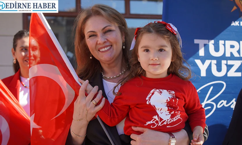 İba, 29 Ekim Cumhuriyet Bayramı'nı vatandaşlarla birlikte kutladı