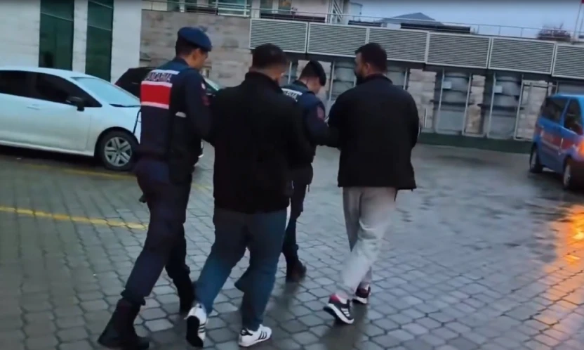 Jandarmadan 63 ilde narkotik operasyonu