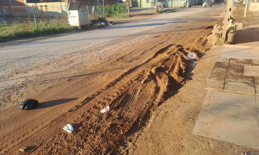 Kaleiçi semti çamura terk edildi