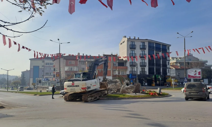 Kavşakların değil alt yapının onarıma ihtiyacı var