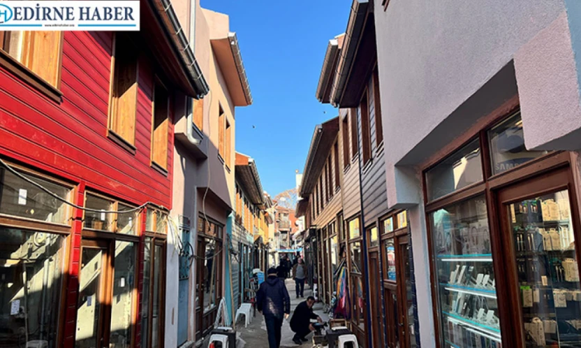 Kunduracılar Çarşısı aslına uygun şekilde ayağa kaldırıldı