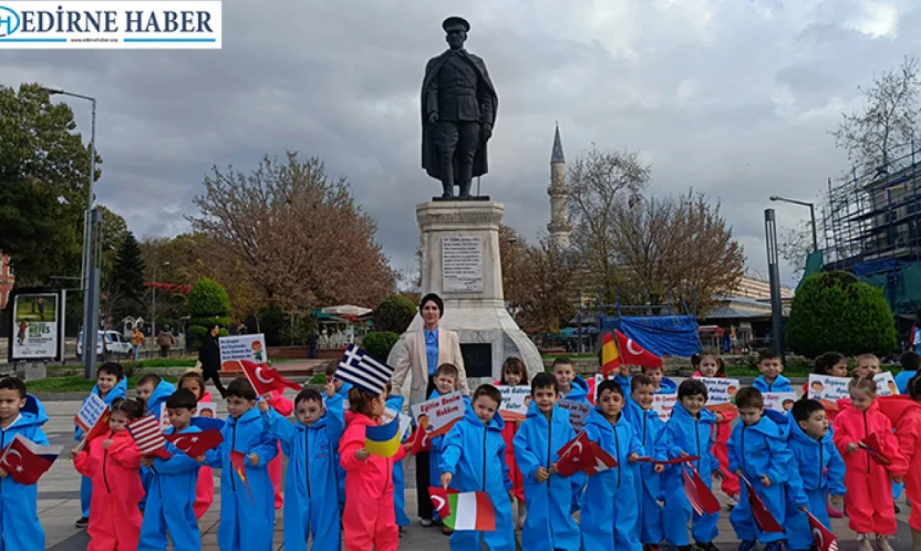 Minik öğrencilere haklarını öğreten etkinlik