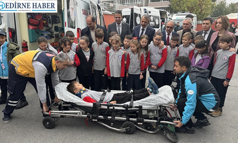 Minik sağlık elçilerinden farkındalık