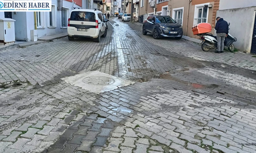 Nişancıpaşa'da su patlağına günlerdir müdahale yok!