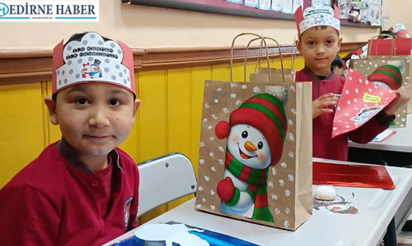 Öğrenciler karne heyecanı yaşadı