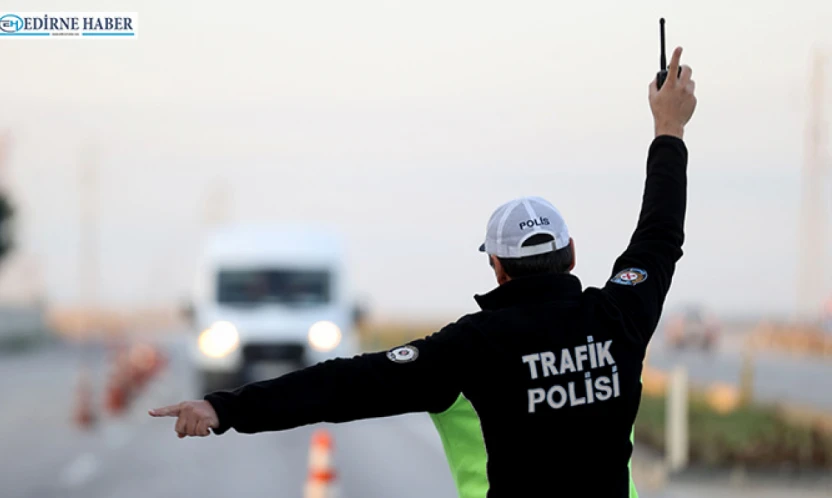 Polis ekiplerinden kış lastiği denetimi