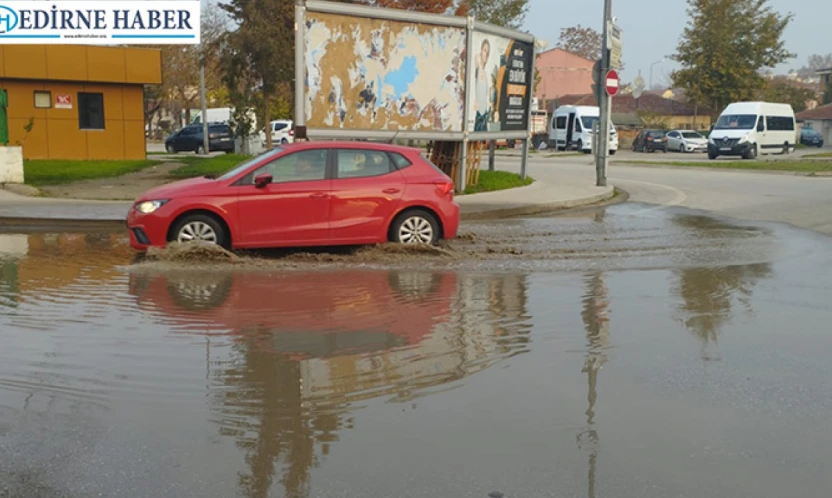 Talatpaşa'da su patlağı krizi tepkilere sebep oldu