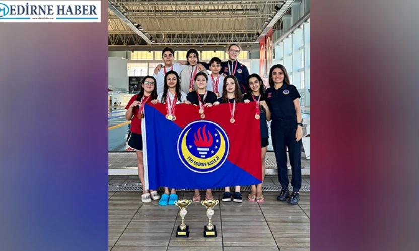 TED'li Yüzücüler Edirne'de kürsüye ambargo koydu