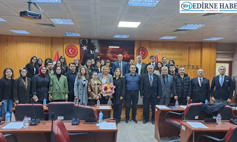 Üniversite öğrencileri meclisi ziyaret etti