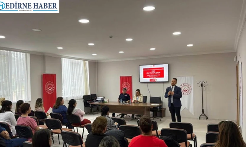 Uzunköprü'de 'Yaşlılık ve Toplumsal Hayat' söyleşisi düzenlendi