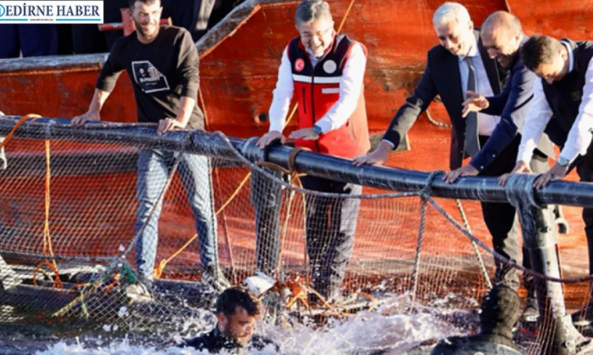 Yumaklı: 'Su ürünlerinde 3 milyar dolarlık ihracat hedefindeyiz'