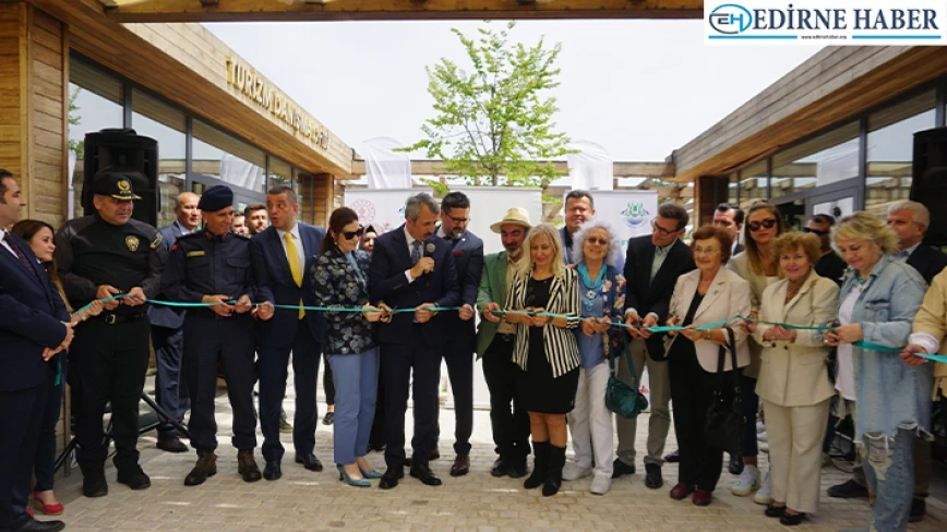 Edirne'de Turizm Danışma Ofisi düzenlenen törenle açıldı